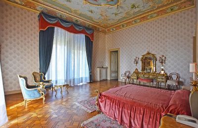 Historic Villa for sale Liguria, Bedroom