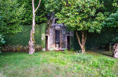 Historic Villa for sale Belgirate, Piemont, Garden