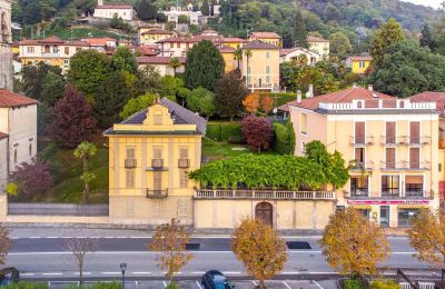 Historic Villa for sale Belgirate, Piemont, Front view
