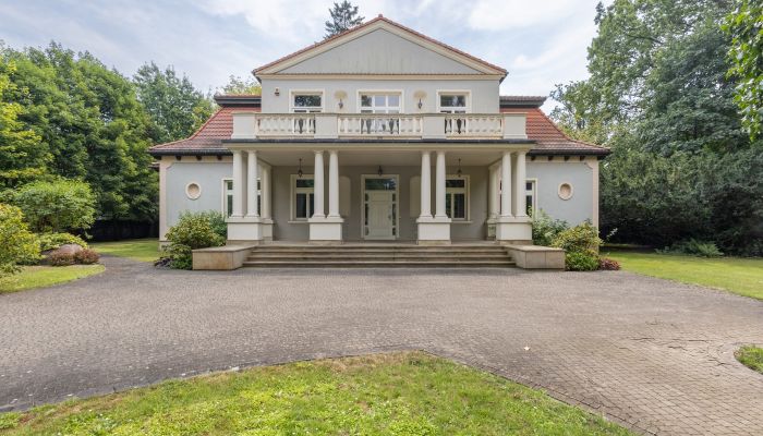 Historic Villa for sale Milanówek, Mazovia,  Poland