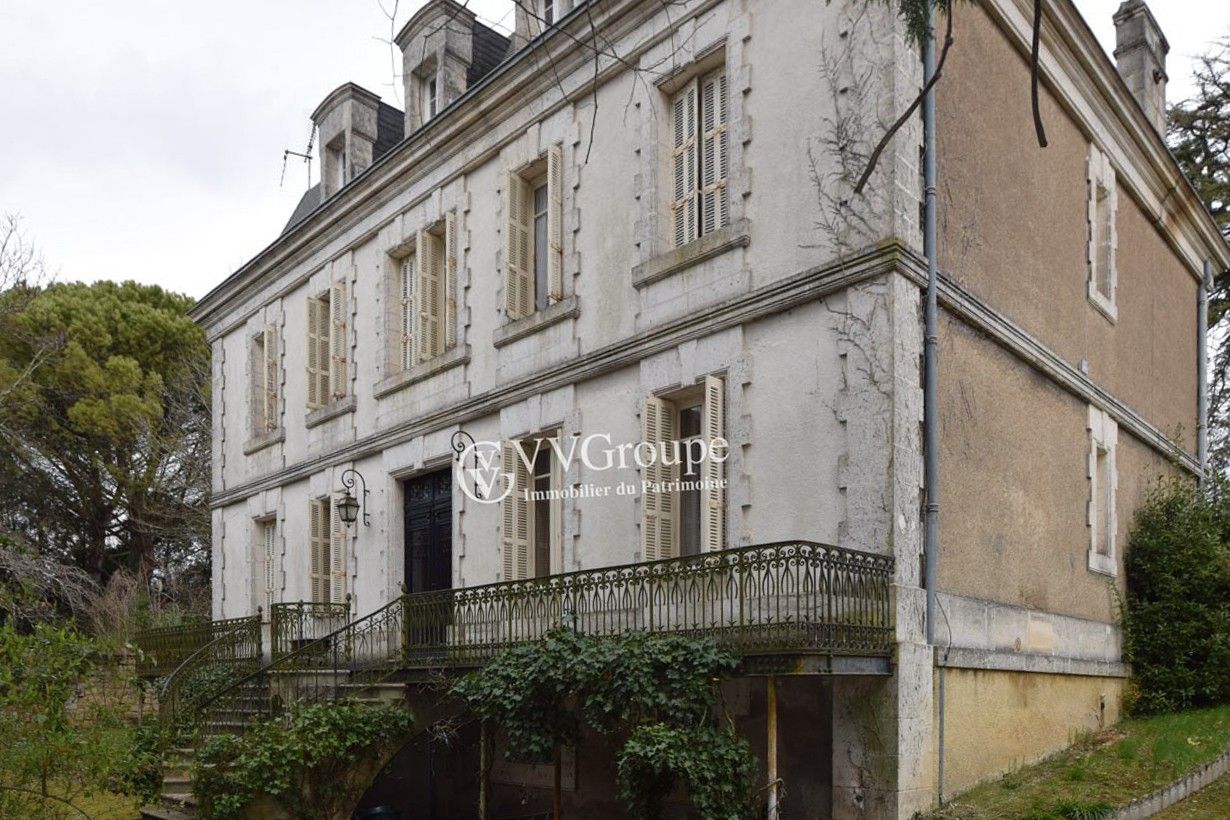 Photos 1880s Manor House with Garden and Outbuildings Near Angoulême
