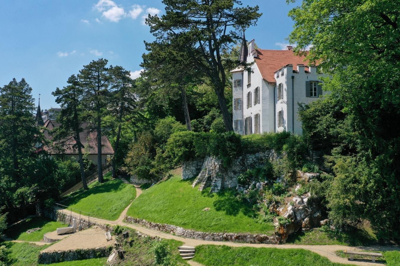 Photos Luxury Swiss manor with Lake Biel views