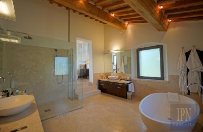 Country home for sale 06060 Lisciano Niccone, Umbria, Image 41/48