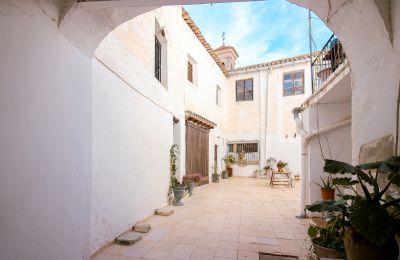 Urban palace for sale Chinchilla de Monte-Aragón, Calle Doctor Daudén  2, Castile-La Mancha, cars entrance, garage and patio