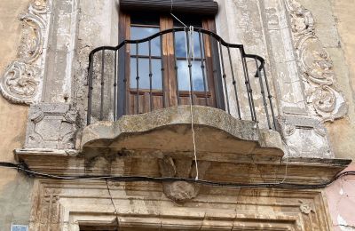 Urban palace for sale Chinchilla de Monte-Aragón, Calle Doctor Daudén  2, Castile-La Mancha, balcony