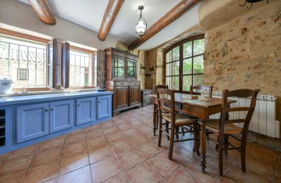 Historic property for sale Aigaliers, Occitania, Image 6/24
