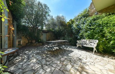 Historic property for sale Aigaliers, Occitania, Image 20/24