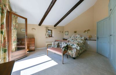 Historic property for sale Aigaliers, Occitania, Image 11/24