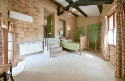 Historic property for sale Aigaliers, Occitania, Image 13/24