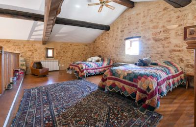 Historic property for sale Aigaliers, Occitania, Image 12/24