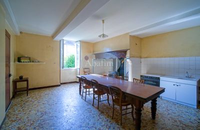 Historic property for sale Nay, New Aquitaine, Kitchen