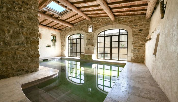  Uzès 1