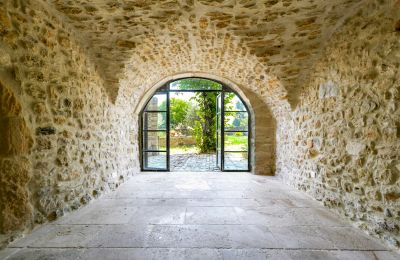 Historic property for sale Uzès, Occitania, Basement