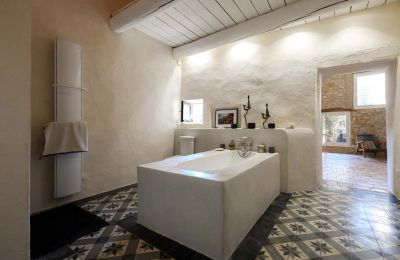 Historic property for sale Uzès, Occitania, Image 14/34