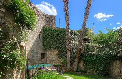 Historic property for sale Uzès, Occitania, Image 2/34