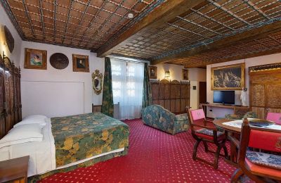 Medieval Castle for sale Pavone Canavese, Piemont, Image 24/38