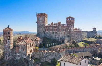 Medieval Castle for sale Pavone Canavese, Piemont, Image 36/38