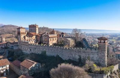 Medieval Castle for sale Pavone Canavese, Piemont, Image 37/38