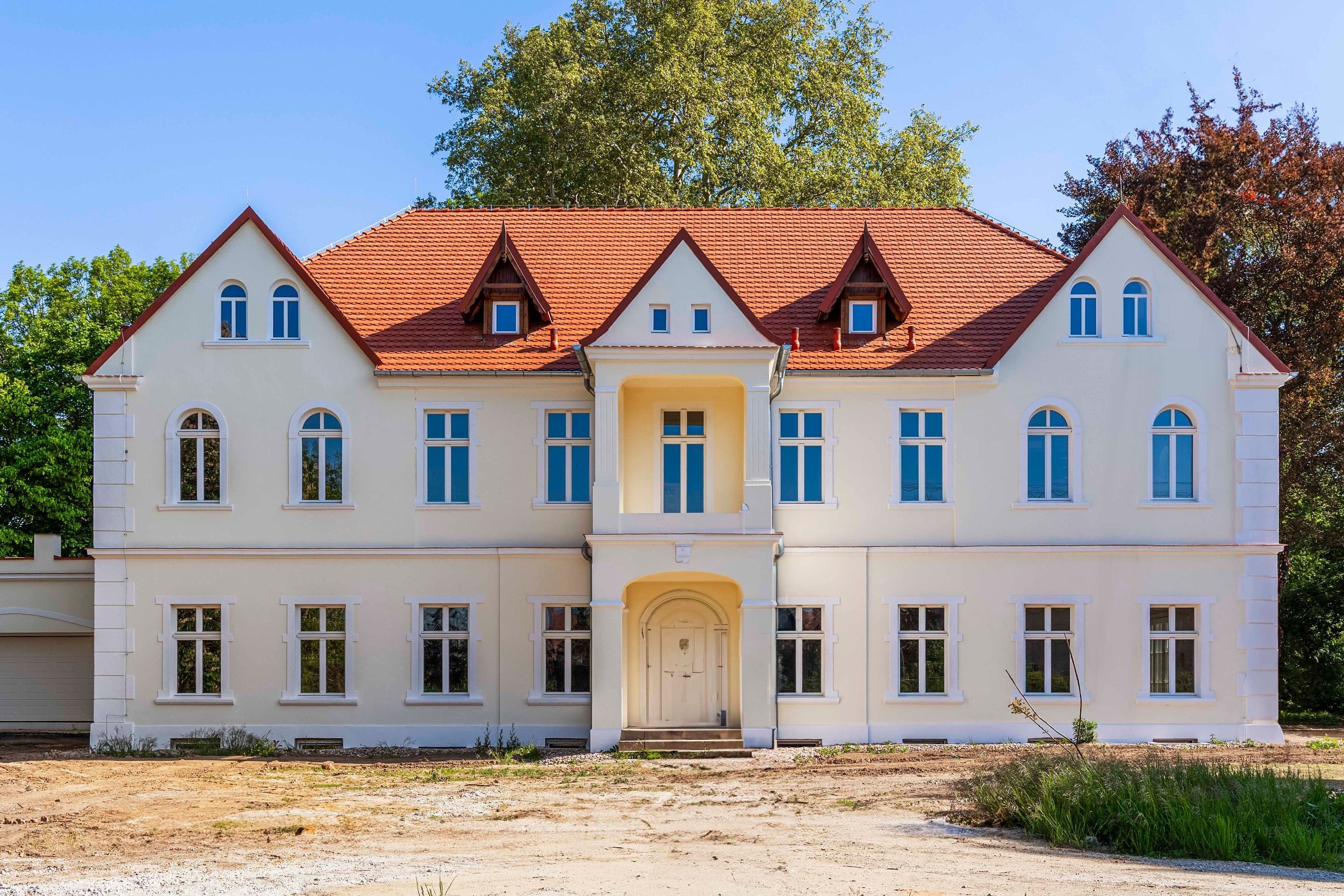 Photos Manor near Wrocław with parkland - Event hall and wellness concept