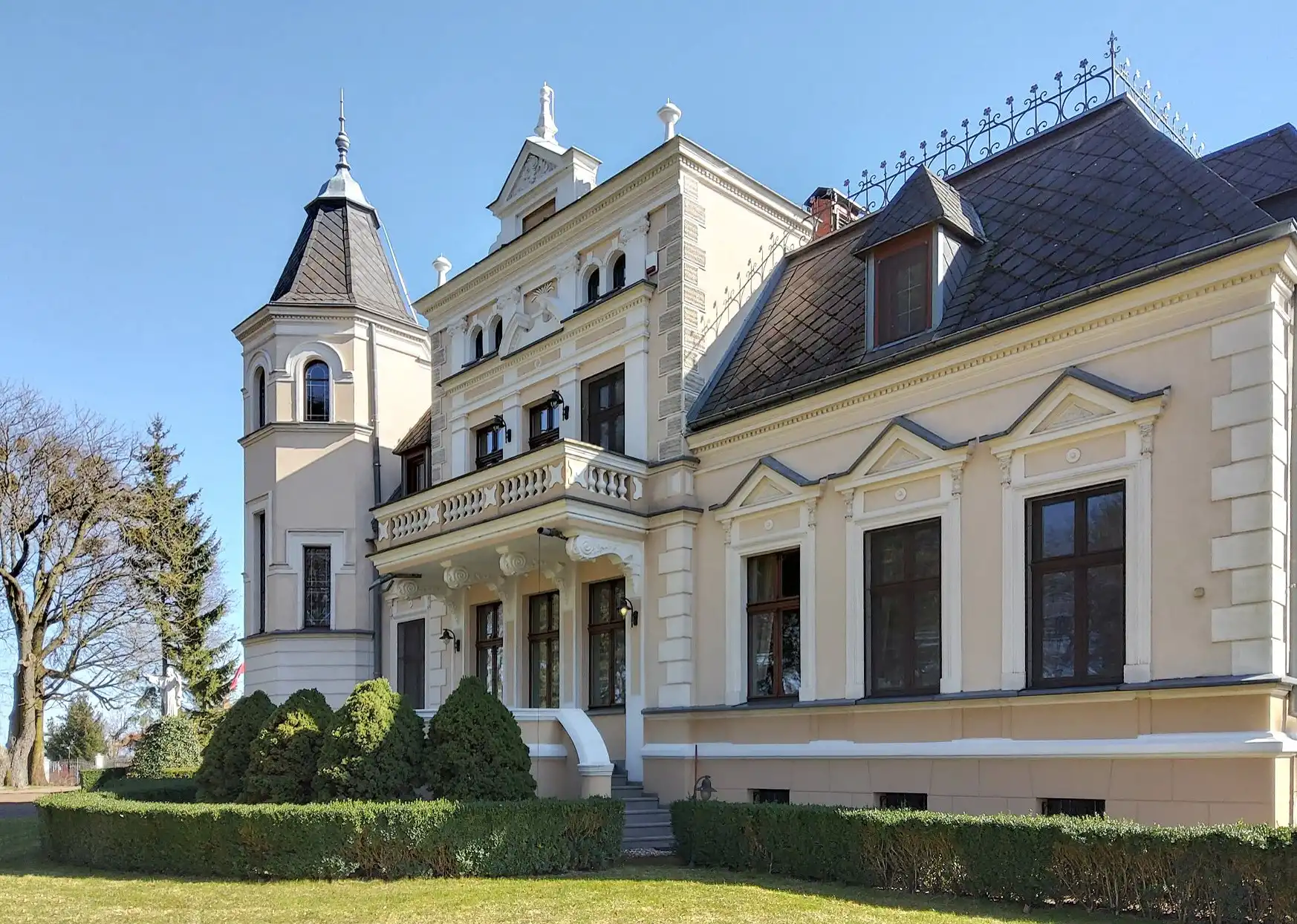 Photos Country manor with park and stables in Kuyavian-Pomeranian Voivodeship