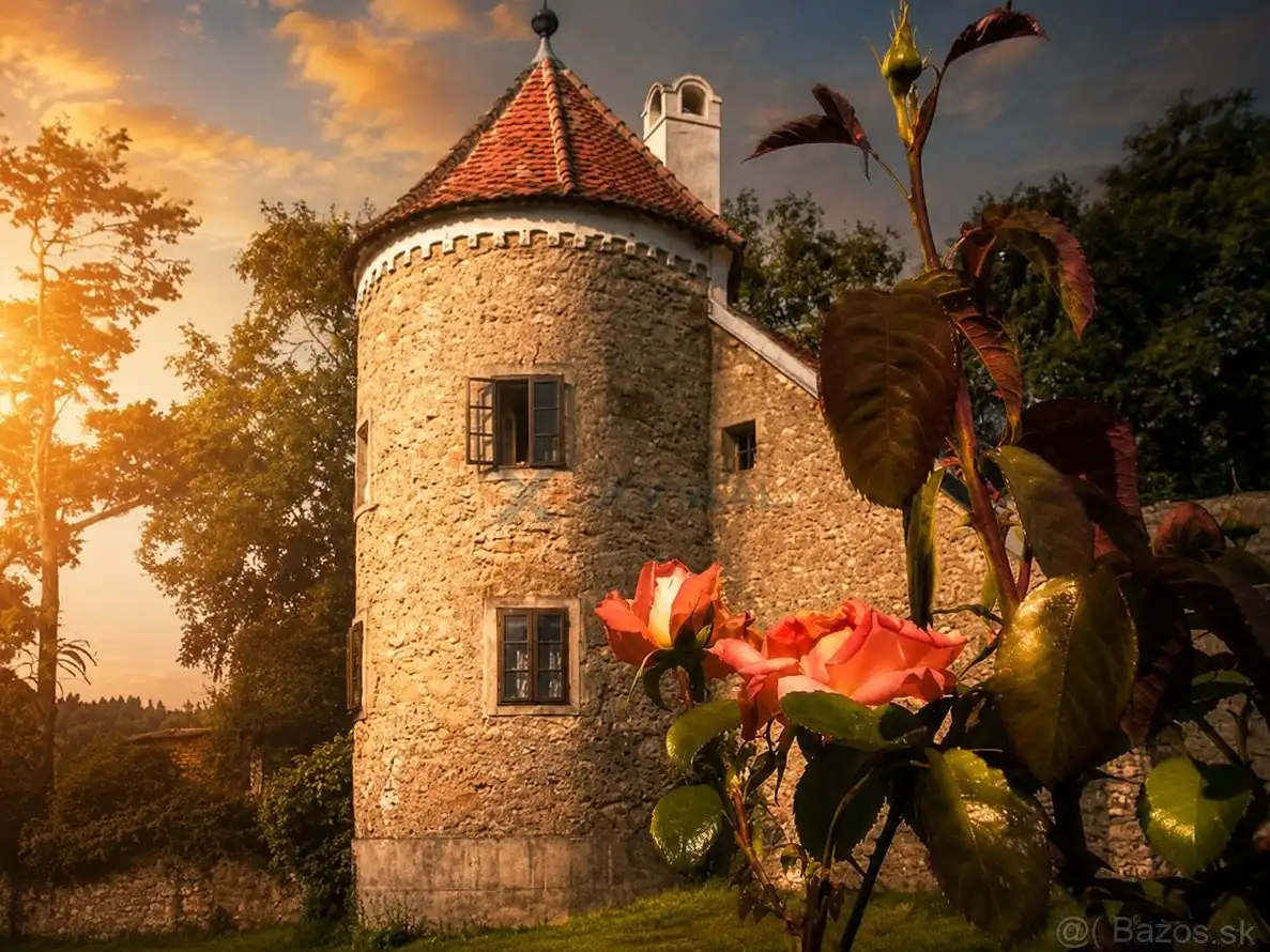Photos Classical manor house in Koplotovce, Slovakia