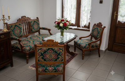 Manor house for sale Koplotovce,  kaštieľ, Region of Trnava, interier hlavná kúria