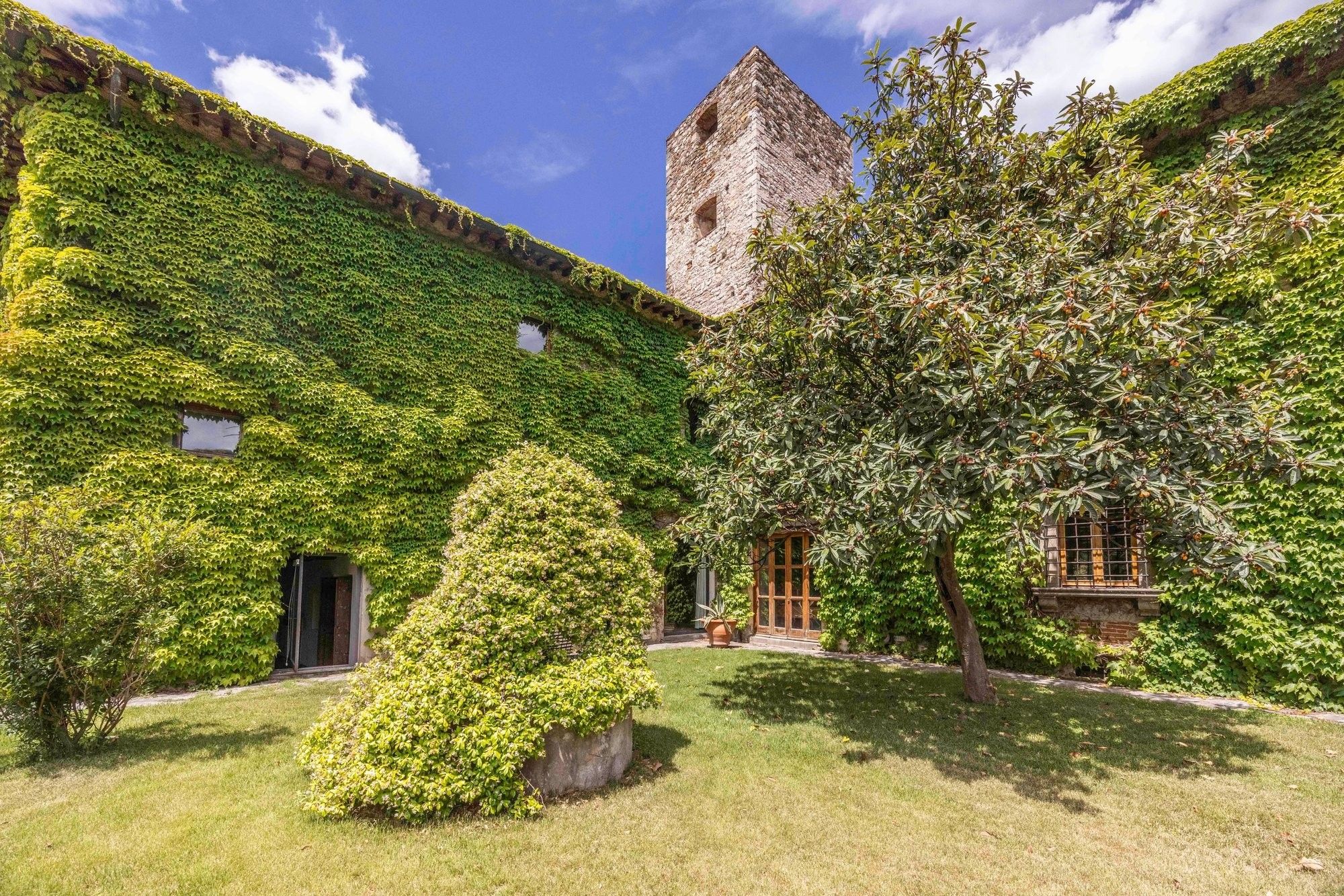 Photos Tuscan heritage with a view - Historic property overlooking Florence’s Cathedral Dome