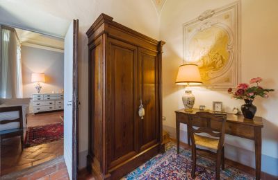 Historic Villa for sale Montecalvoli, Tuscany, Image 19/44