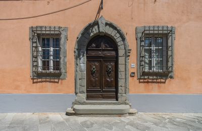Historic Villa for sale Montecalvoli, Tuscany, Image 41/44