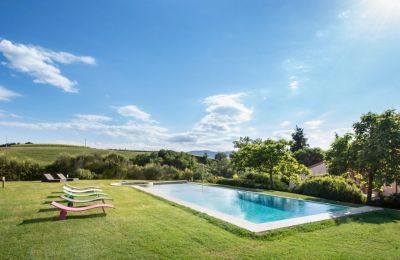 Historic Villa for sale Torrenieri, Tuscany, Image 34/41