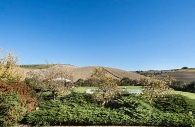 Historic Villa for sale Torrenieri, Tuscany, Image 32/41