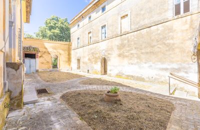 Medieval Castle for sale Vacone, Piazza del Municipio 1, Lazio, Courtyard