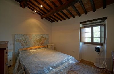 Country home for sale Cortona, Tuscany, Image 24/35