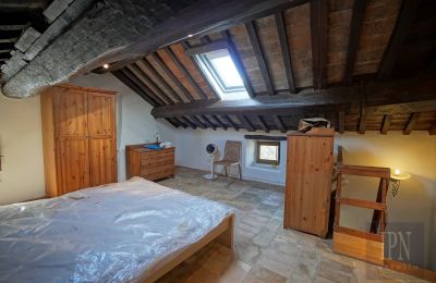 Country home for sale Cortona, Tuscany, Image 31/35