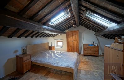 Country home for sale Cortona, Tuscany, Image 32/35