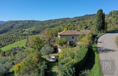 Country home for sale 06010 Monte Santa Maria Tiberina, Umbria, Image 2/28