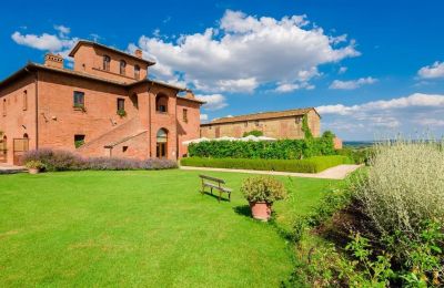 Historic Villa Sinalunga, Tuscany