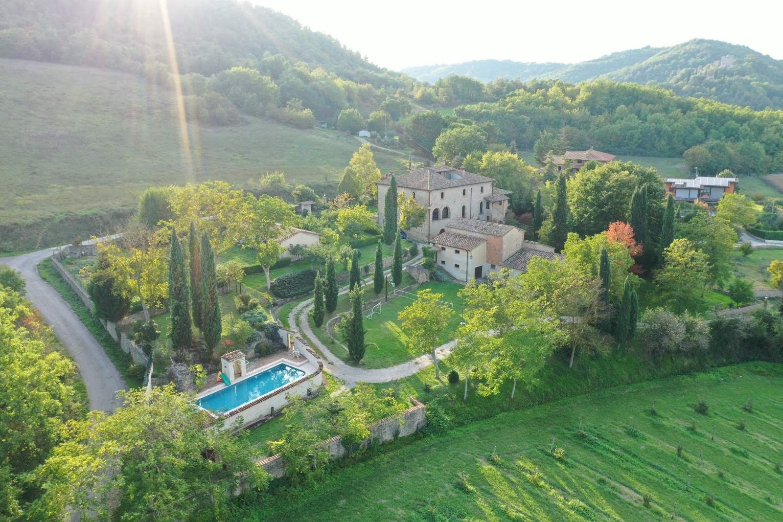 Photos Country estate in Lerchi, Città di Castello, Umbria