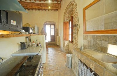 Country home for sale Lerchi, Umbria, Image 23/35