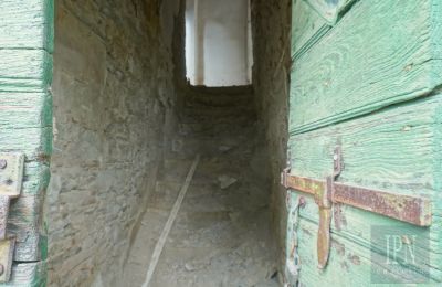 Historic villa for sale Monterchi, Tuscany, Image 20/24