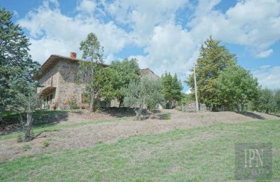 Historic villa for sale Monterchi, Tuscany, Image 9/24