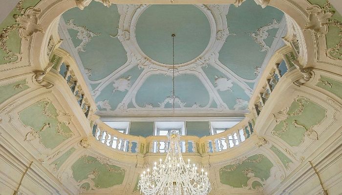 Old Town of Siena: Townhouse with impressive Ballroom