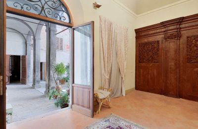 City palace for sale Siena, Via di Pantaneto, Tuscany, Ground Floor