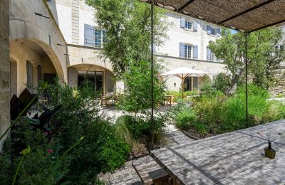 Manor House for sale 84000 Avignon, Provence-Alpes-Côte d'Azur, Image 3/50