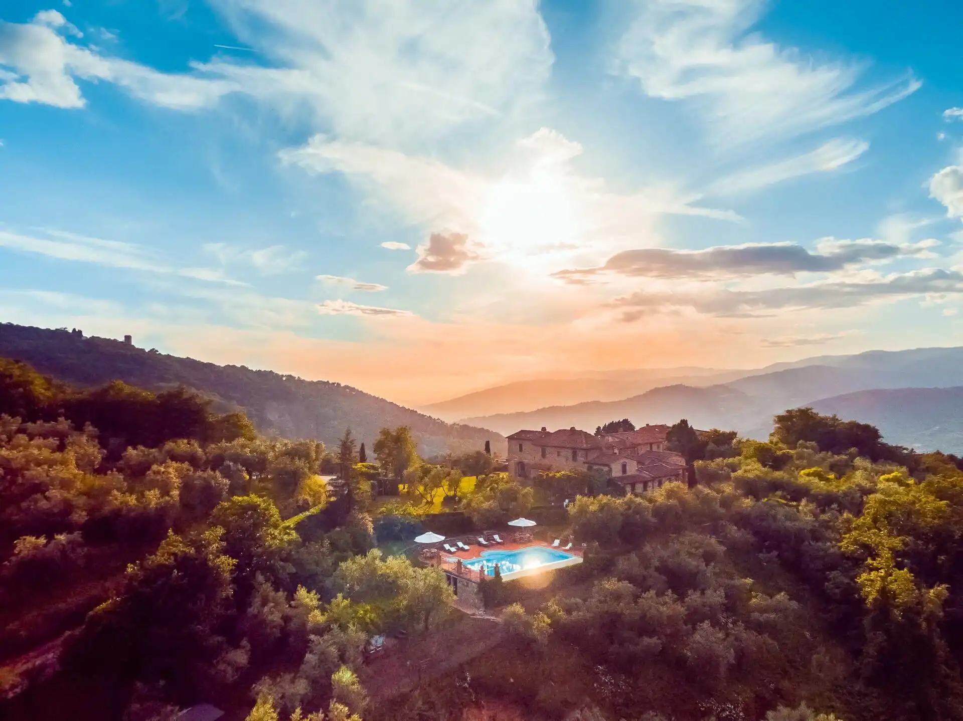 Photos Tusncany property with two country houses and high annual revenue near Pistoia