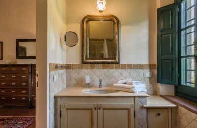 Country property for sale Pistoia, Tuscany, Image 13/43