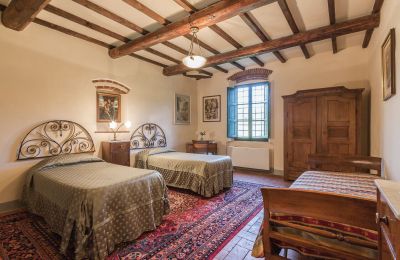 Country property for sale Pistoia, Tuscany, Image 22/43