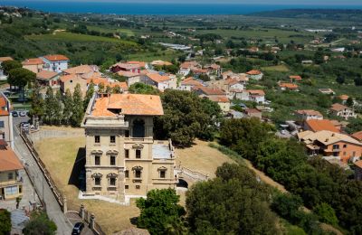 City palace for sale Mozzagrogna, Piazza San Rocco, Abruzzo, Image 18/41