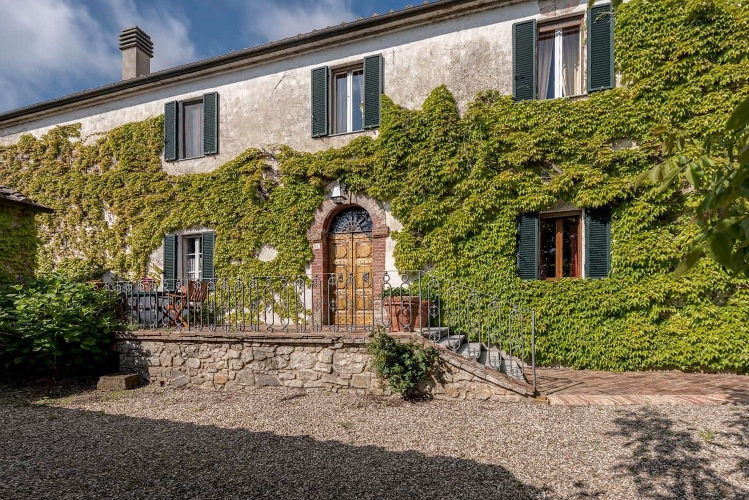 Photos Tuscan hamlet with unmatched charm and panoramic views