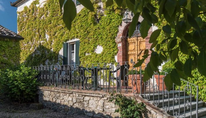 Historic property for sale Murlo, Tuscany,  Italy